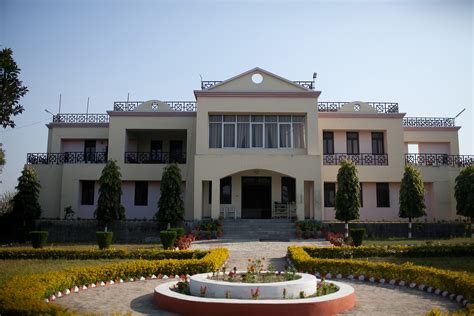Himalayan institute - 